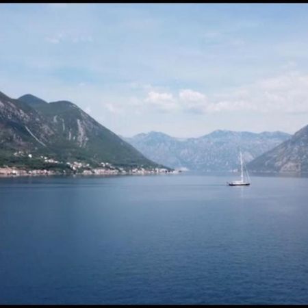 Lovely Apartment Jovan 3,With A View Of The Bay And Free Wi-Fi Kotor Extérieur photo
