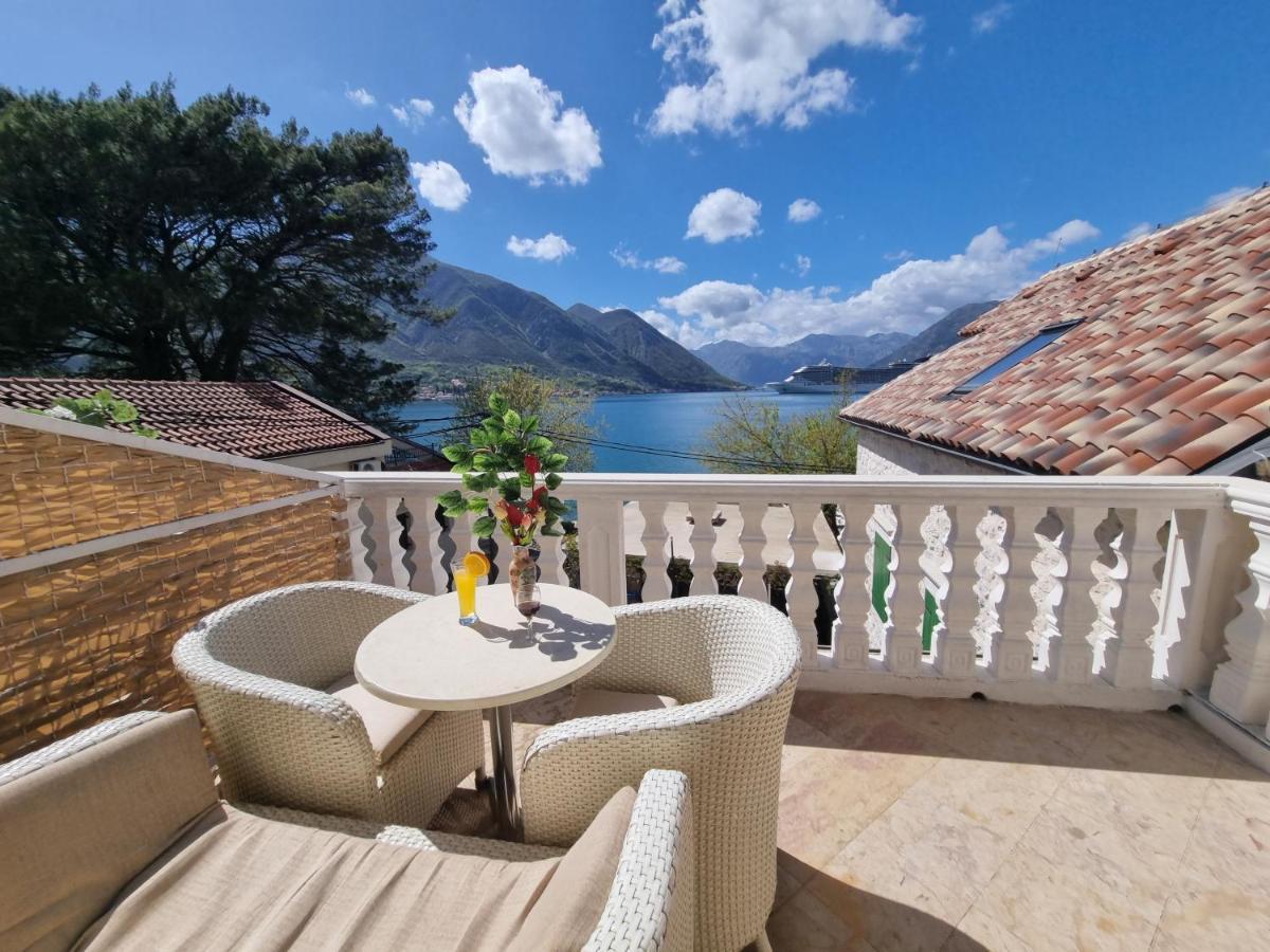 Lovely Apartment Jovan 3,With A View Of The Bay And Free Wi-Fi Kotor Extérieur photo