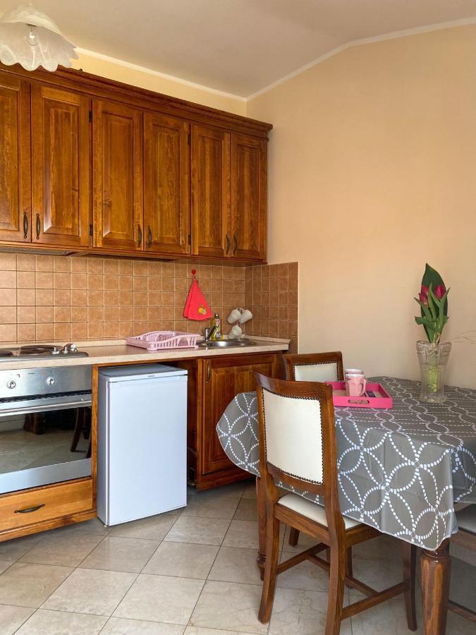 Lovely Apartment Jovan 3,With A View Of The Bay And Free Wi-Fi Kotor Extérieur photo