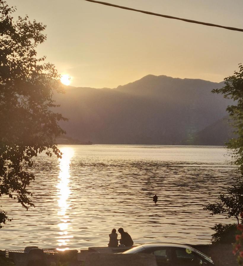 Lovely Apartment Jovan 3,With A View Of The Bay And Free Wi-Fi Kotor Extérieur photo