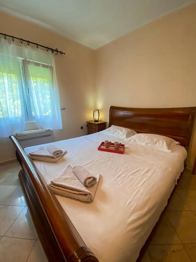 Lovely Apartment Jovan 3,With A View Of The Bay And Free Wi-Fi Kotor Extérieur photo